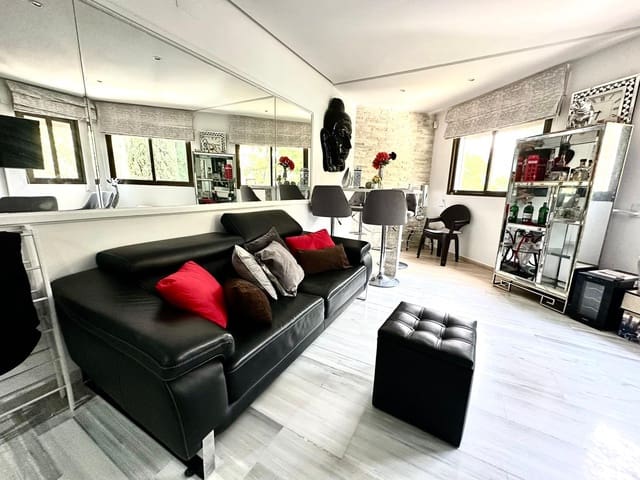 3 soveværelse Lejlighed til salg i Elviria, Marbella - € 399.990 (Ref: 9380562)