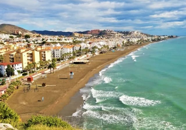 3 sypialnia Finka/Dom wiejski na sprzedaż w Rincón de la Victoria - 472 500 € (Ref: 9380565)