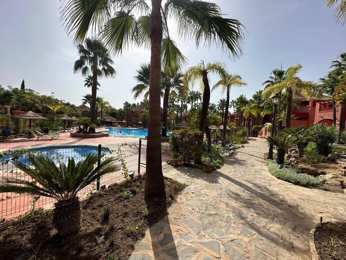 2 quarto Apartamento para venda em Puerto Banus - 1 010 000 € (Ref: 9380569)