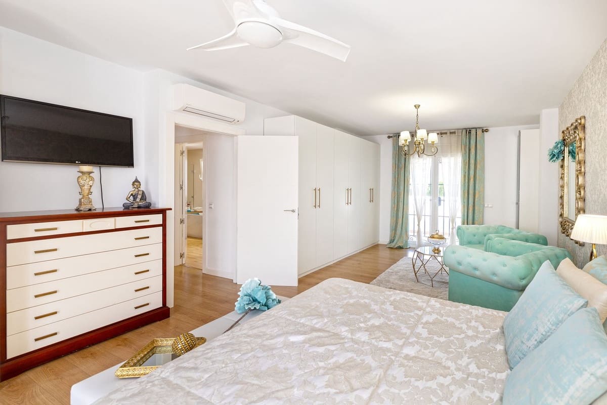 5 sypialnia Dom na sprzedaż w San Pedro de Alcantara - 885 000 € (Ref: 9380574)