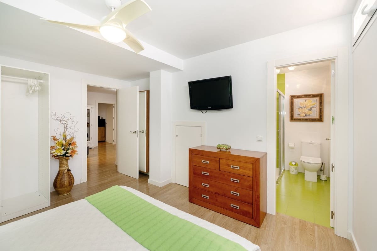 5 sypialnia Dom na sprzedaż w San Pedro de Alcantara - 885 000 € (Ref: 9380574)