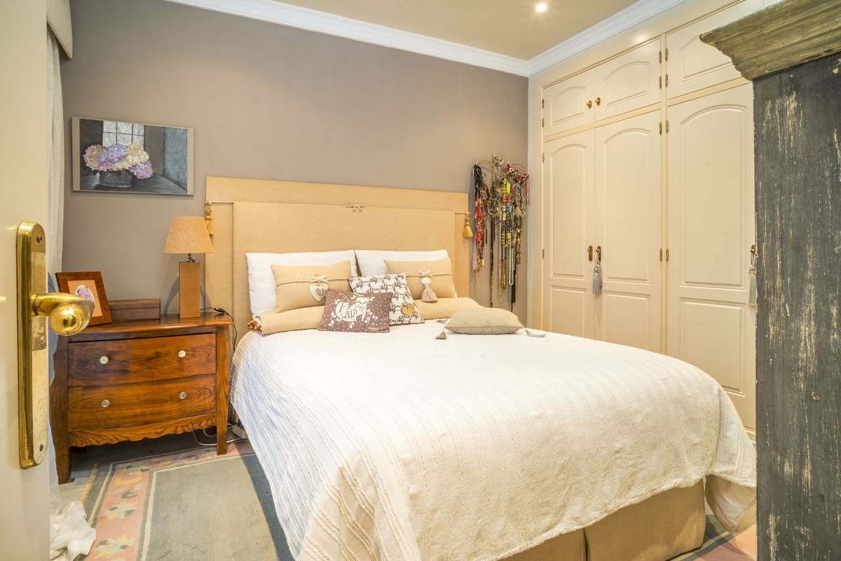 3 soveværelse Lejlighed til salg i Nueva Andalucia - € 775.000 (Ref: 9380575)