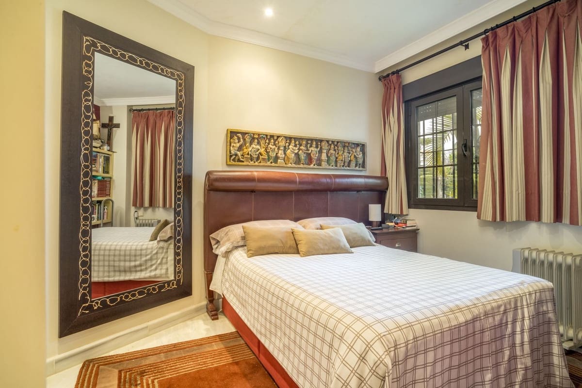 3 soveværelse Lejlighed til salg i Nueva Andalucia - € 775.000 (Ref: 9380575)