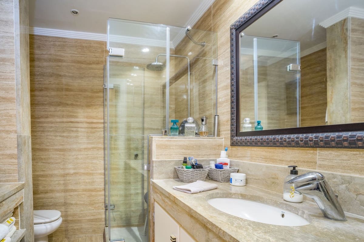 3 soveværelse Lejlighed til salg i Nueva Andalucia - € 775.000 (Ref: 9380575)