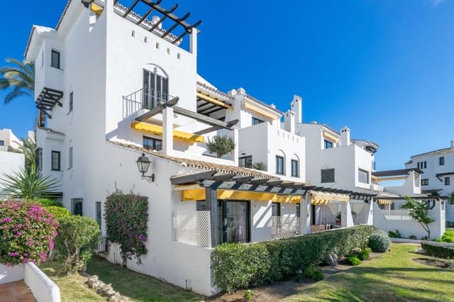 3 soveværelse Lejlighed til salg i Puerto Banus, Marbella - € 775.000 (Ref: 9380575)