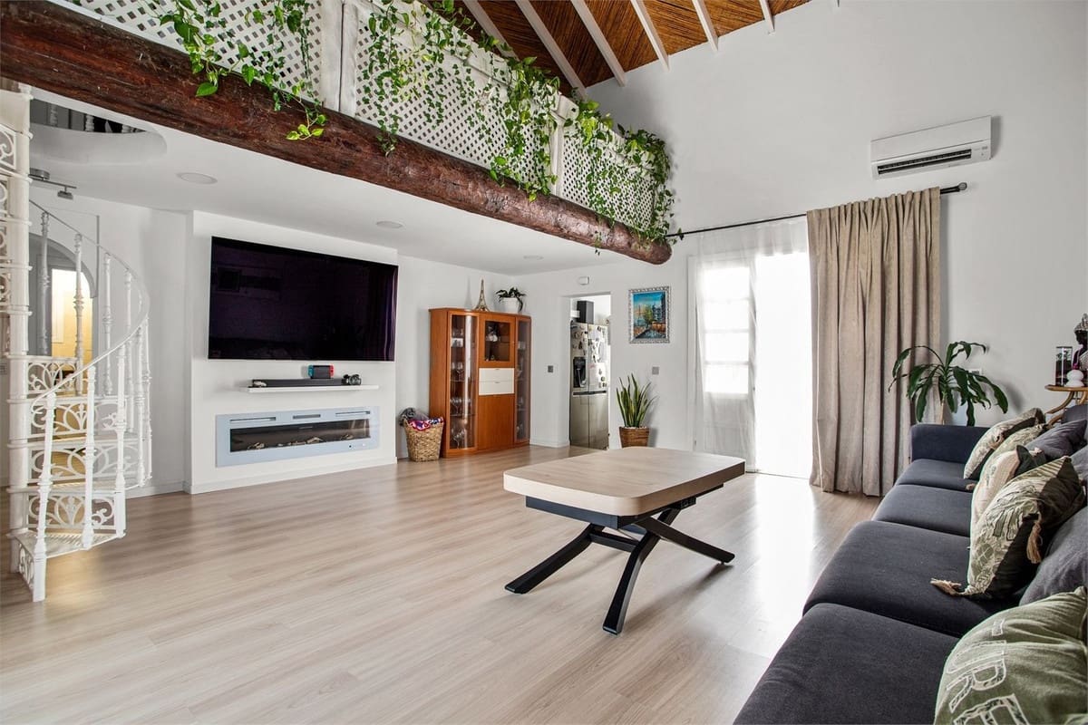 2 bedroom Townhouse for sale in Mijas Golf - € 449,000 (Ref: 9380581)