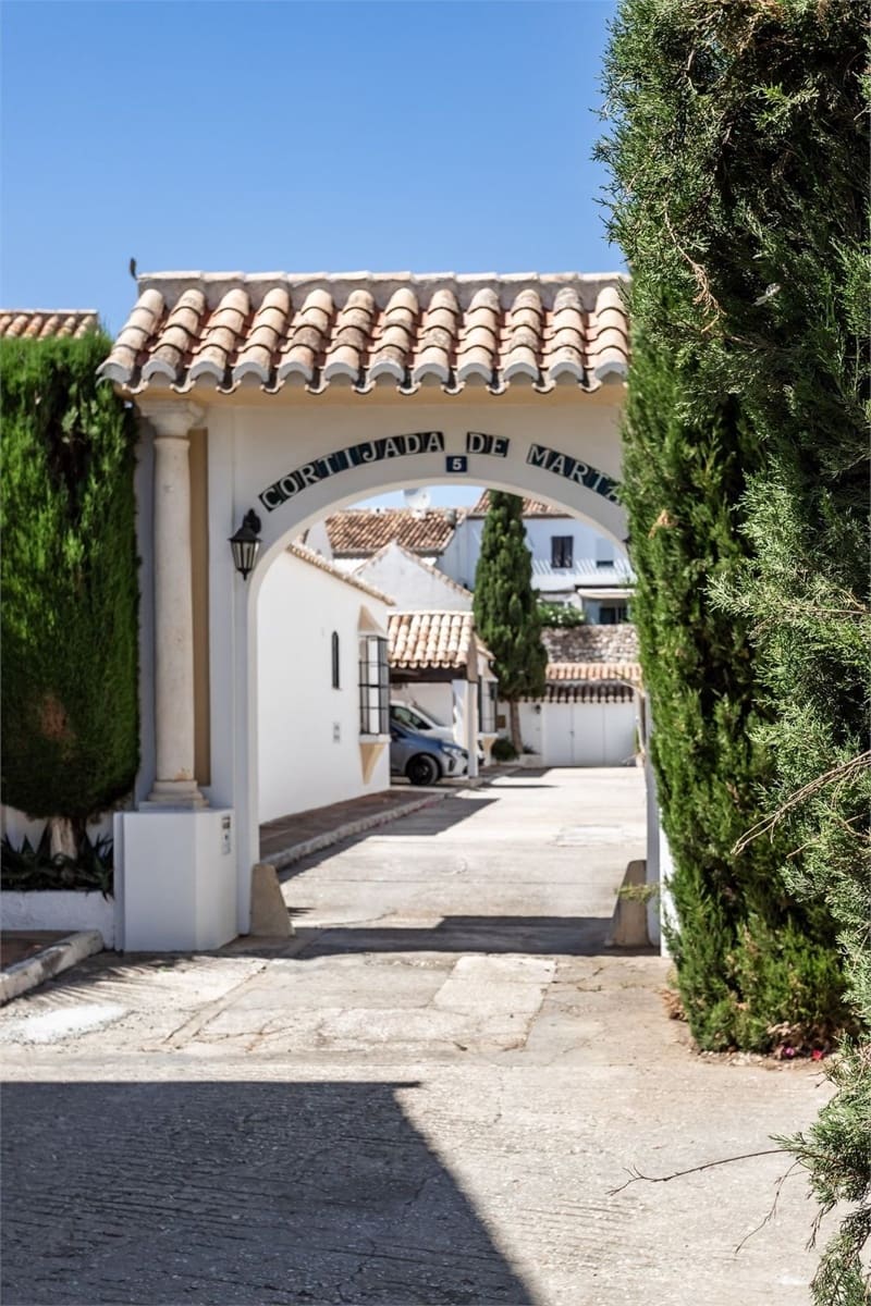 2 bedroom Townhouse for sale in Mijas Golf - € 449,000 (Ref: 9380581)