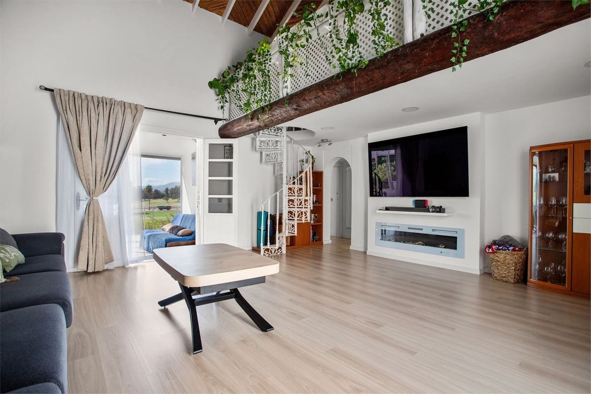 2 bedroom Townhouse for sale in Mijas Golf - € 395,000 (Ref: 9380581)