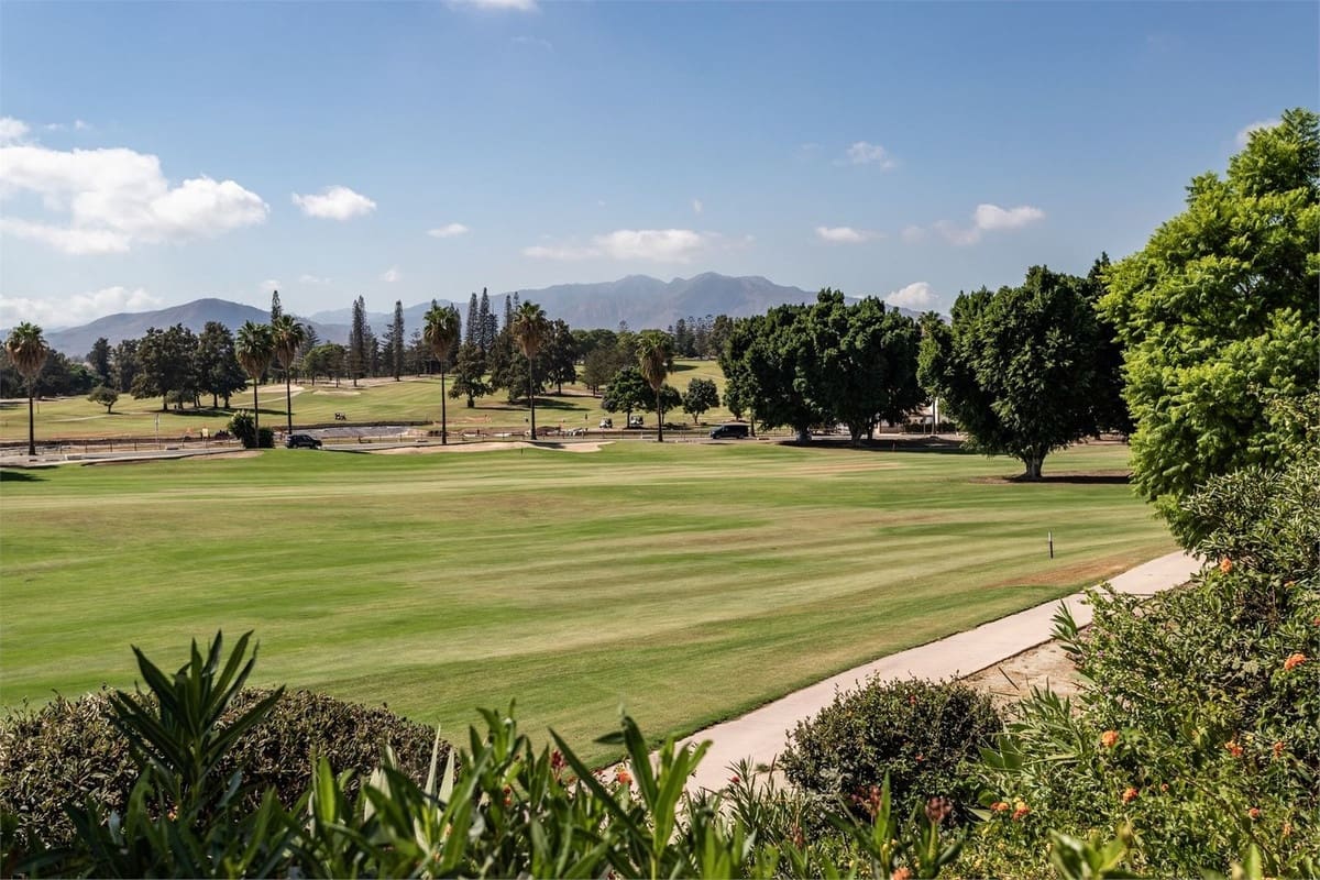 2 bedroom Townhouse for sale in Mijas Golf - € 395,000 (Ref: 9380581)