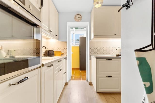 Ático de 2 habitaciones en Los Pacos, Fuengirola en venta - 359.000 € (Ref: 9380587)