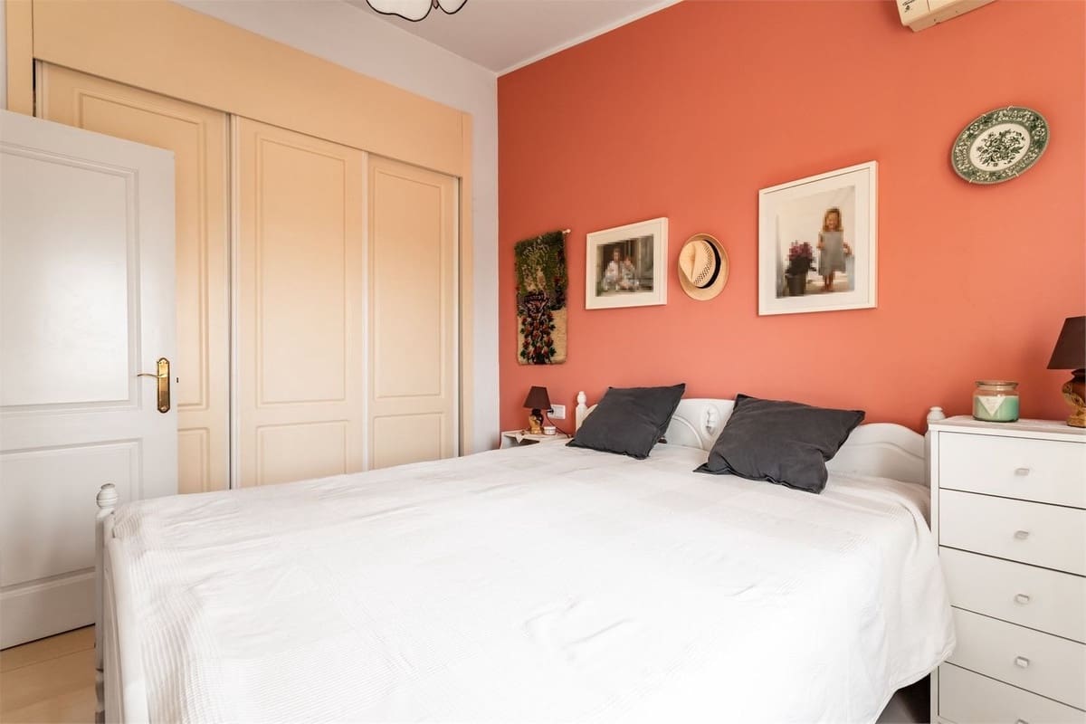 Ático de 2 habitaciones en Fuengirola en venta - 359.000 € (Ref: 9380587)