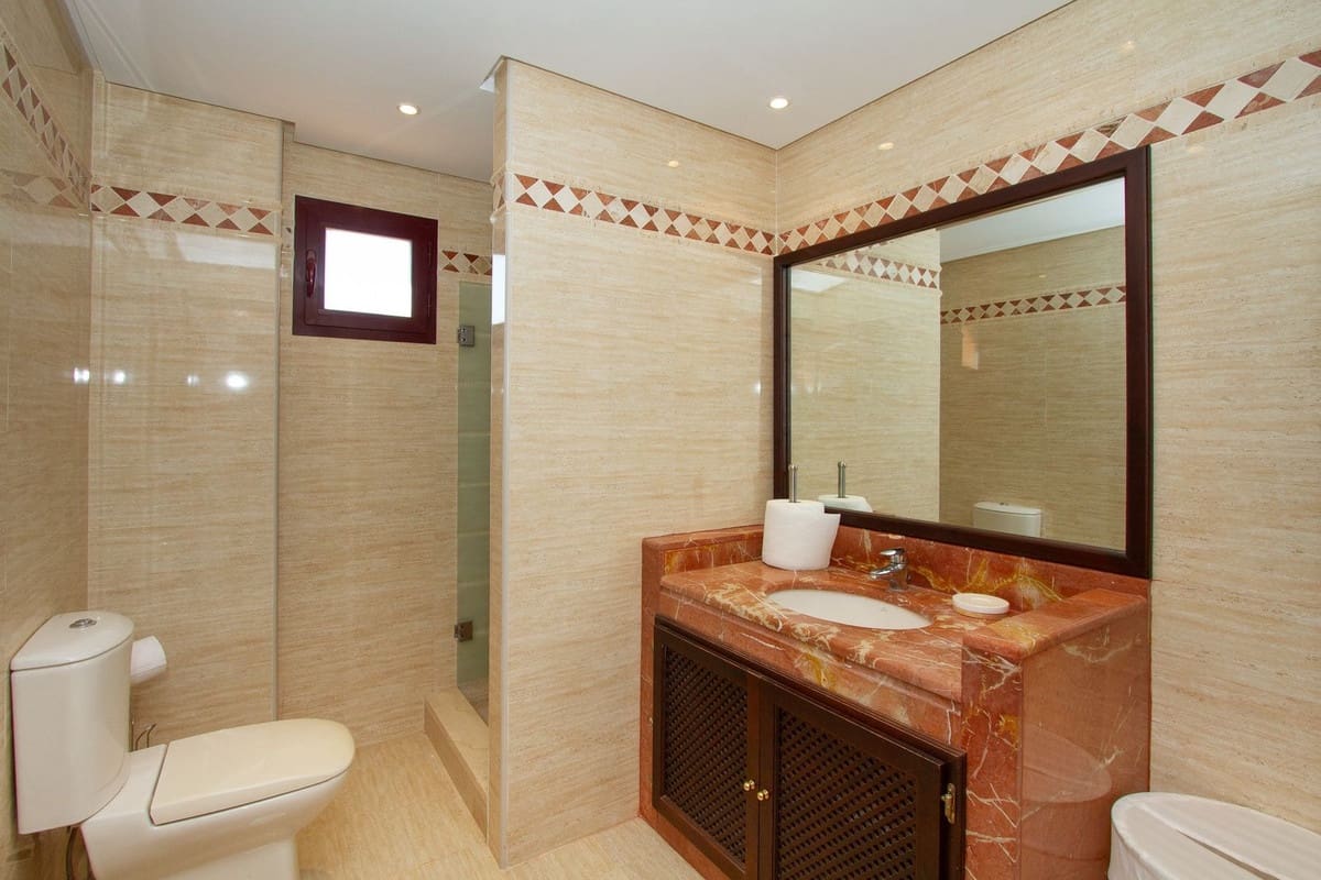 4 bedroom Penthouse for sale in La Mairena - € 695,000 (Ref: 9380593)