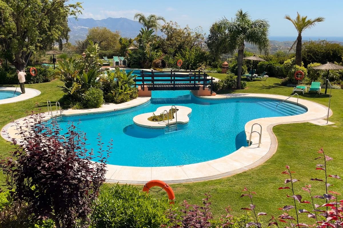 3 quarto Apartamento para venda em La Mairena - 465 000 € (Ref: 9380595)