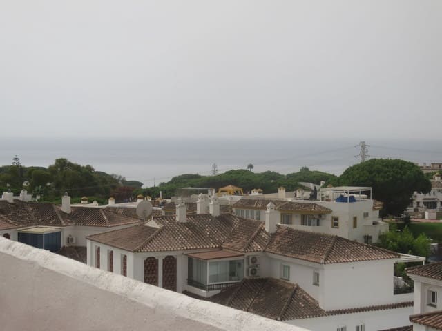 2 bedroom Penthouse for sale in Calahonda, Mijas - € 475,000 (Ref: 9380597)