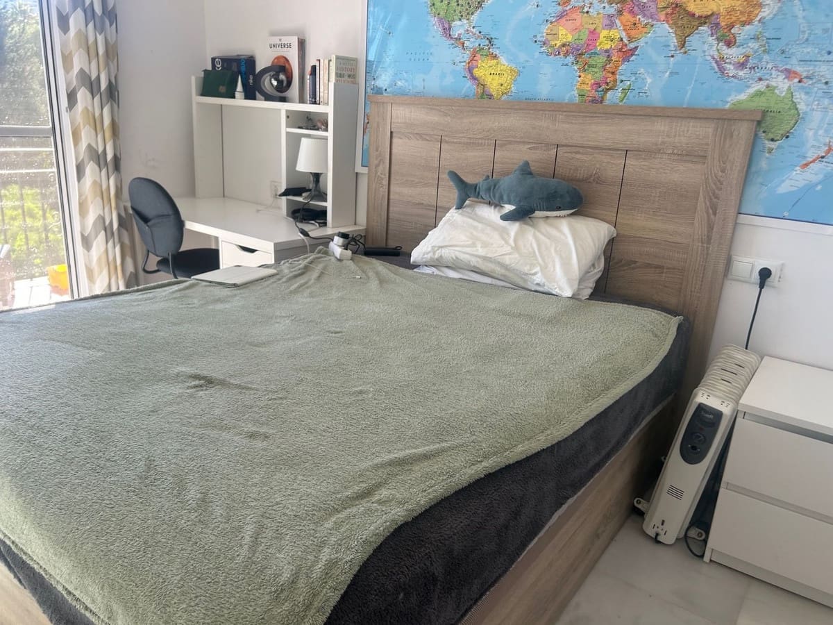 Casa de 4 habitaciones en Calahonda en venta - 425.000 € (Ref: 9380600)