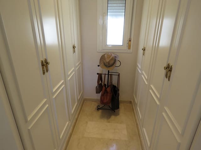 4 soveværelse Villa til salg i Alhaurín el Grande - € 475.000 (Ref: 9380601)