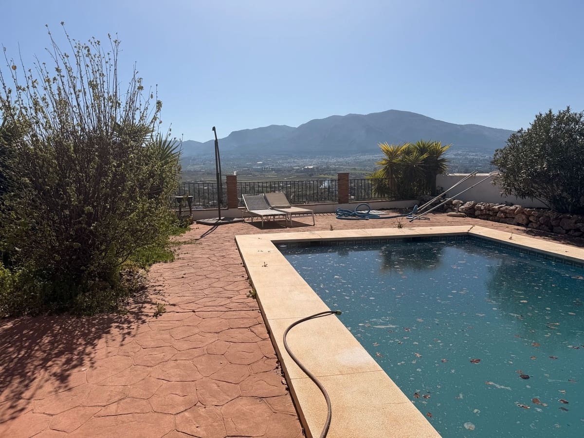 4 bedroom Villa for sale in Alhaurin el Grande - € 475,000 (Ref: 9380601)