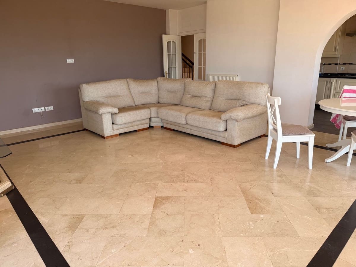 4 bedroom Villa for sale in Alhaurin el Grande - € 475,000 (Ref: 9380601)