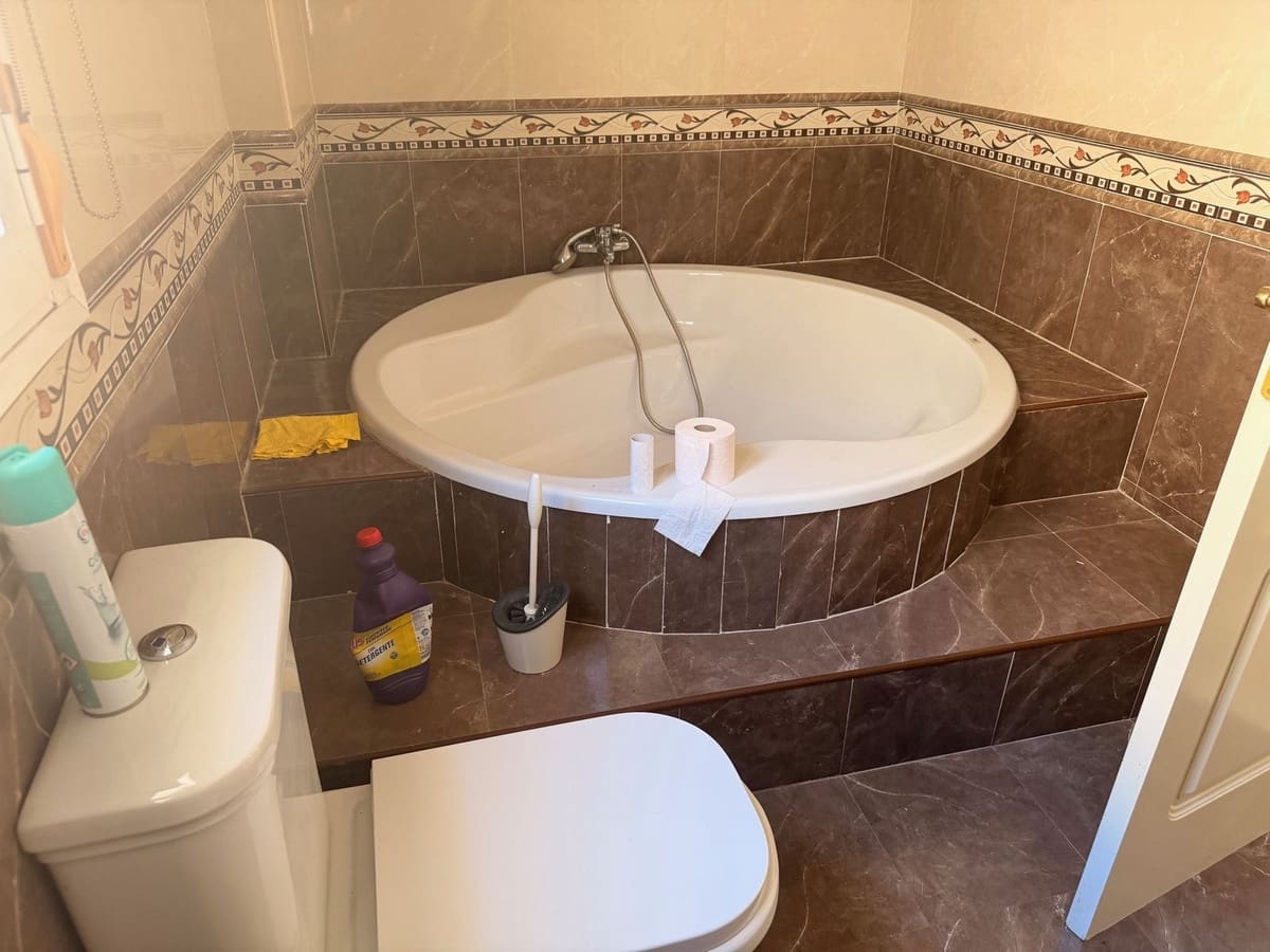 4 bedroom Villa for sale in Alhaurin el Grande - € 475,000 (Ref: 9380601)