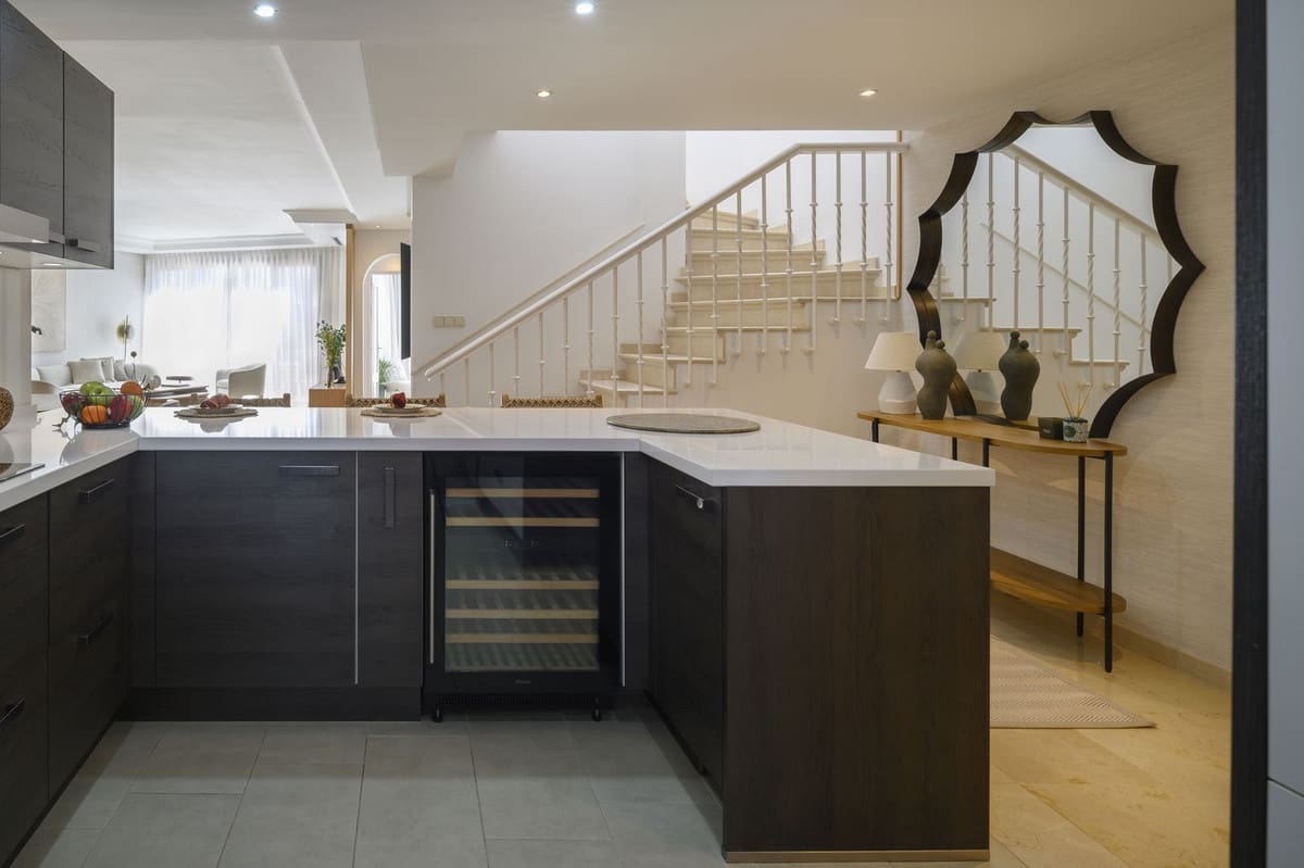 3 makuuhuone Kattohuoneisto myytävänä paikassa New Golden Mile - 1 795 000 € (Ref: 9380608)