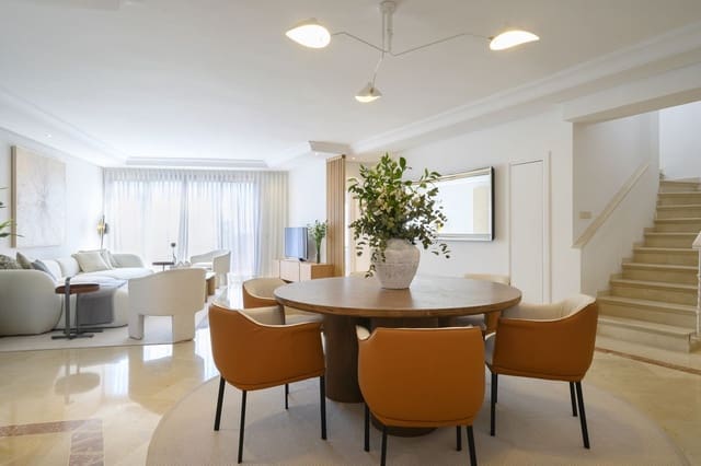 3 makuuhuone Kattohuoneisto myytävänä paikassa New Golden Mile, Estepona - 1 795 000 € (Ref: 9380608)