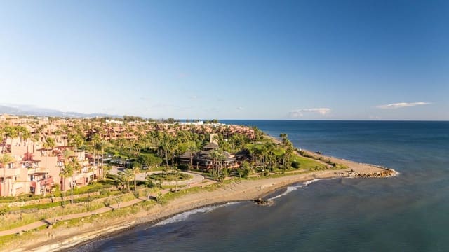 3 makuuhuone Kattohuoneisto myytävänä paikassa New Golden Mile, Estepona - 1 795 000 € (Ref: 9380608)