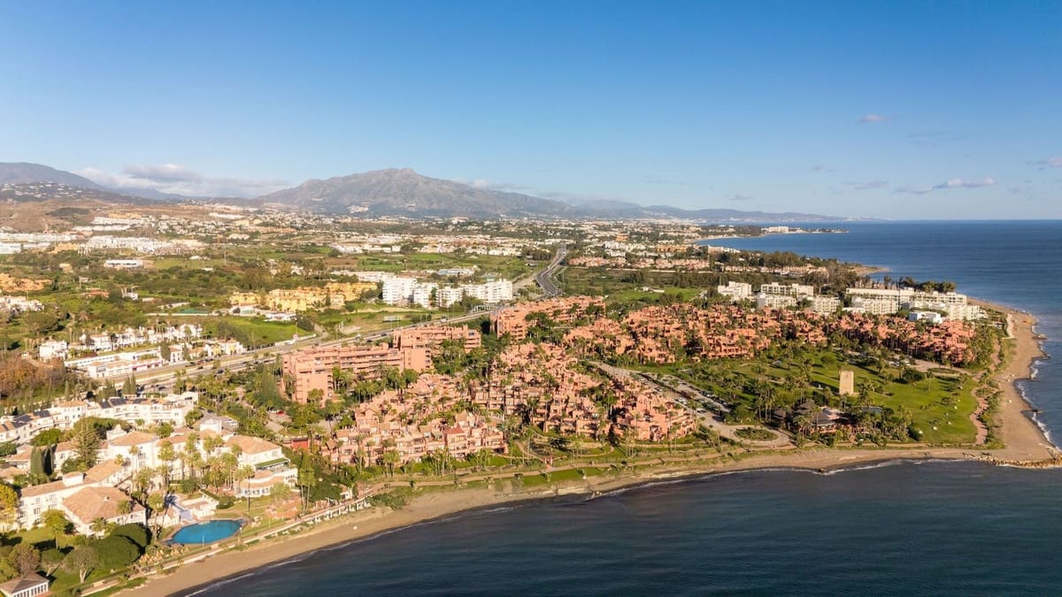 3 makuuhuone Kattohuoneisto myytävänä paikassa New Golden Mile - 1 795 000 € (Ref: 9380608)