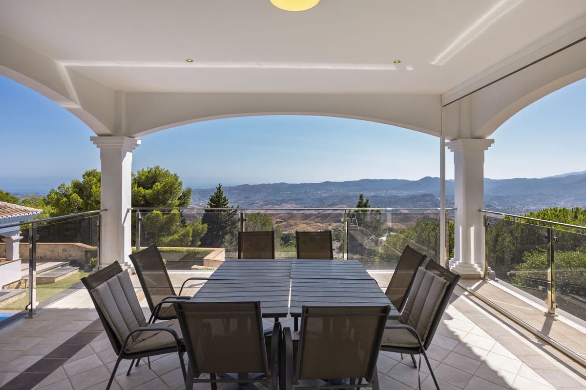 4 bedroom Villa for sale in Mijas - € 2,495,000 (Ref: 9380614)