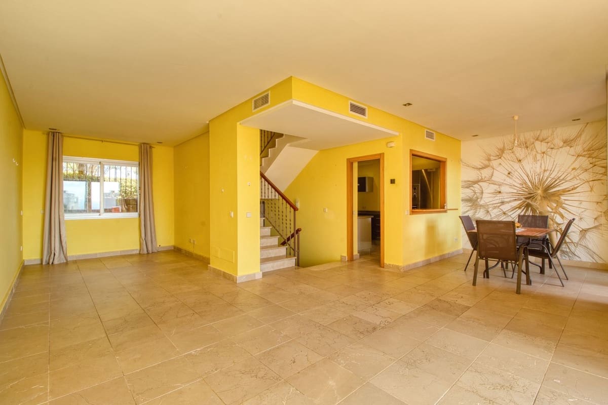 4 quarto Casa em Banda para venda em Manilva - 450 000 € (Ref: 9380618)