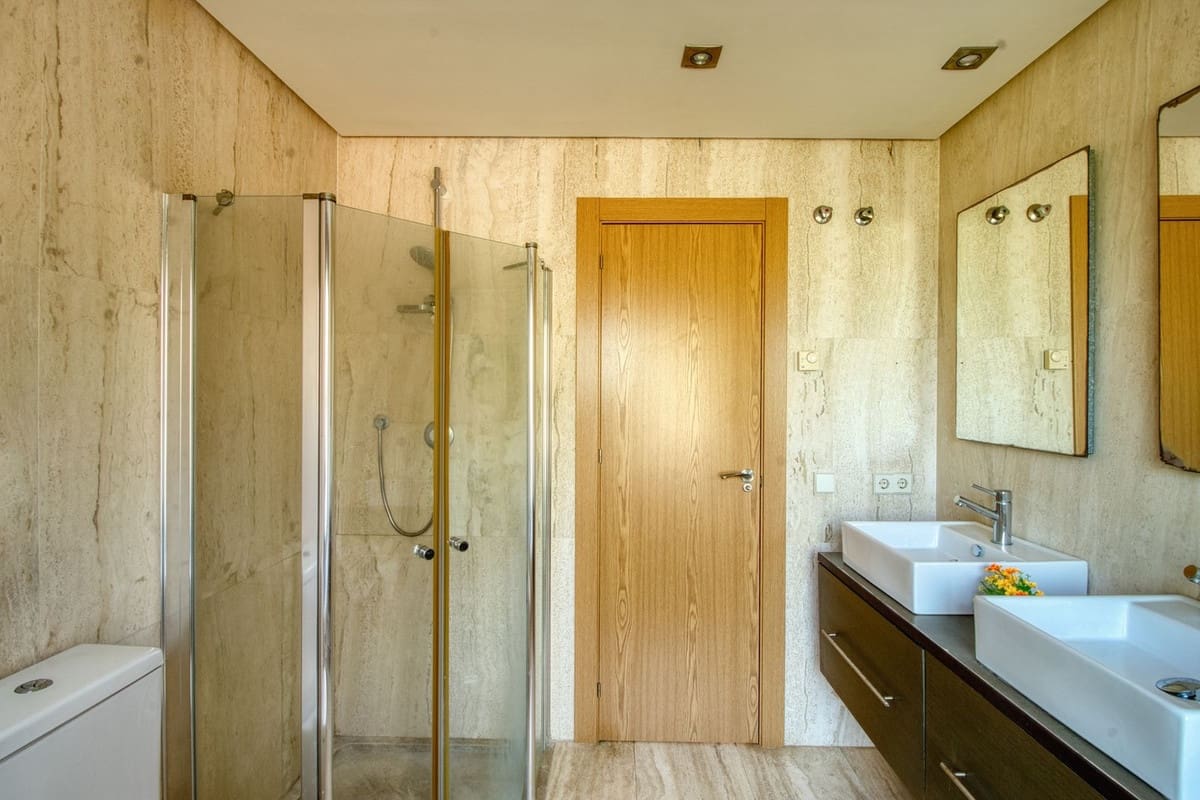 4 quarto Casa em Banda para venda em Manilva - 450 000 € (Ref: 9380618)