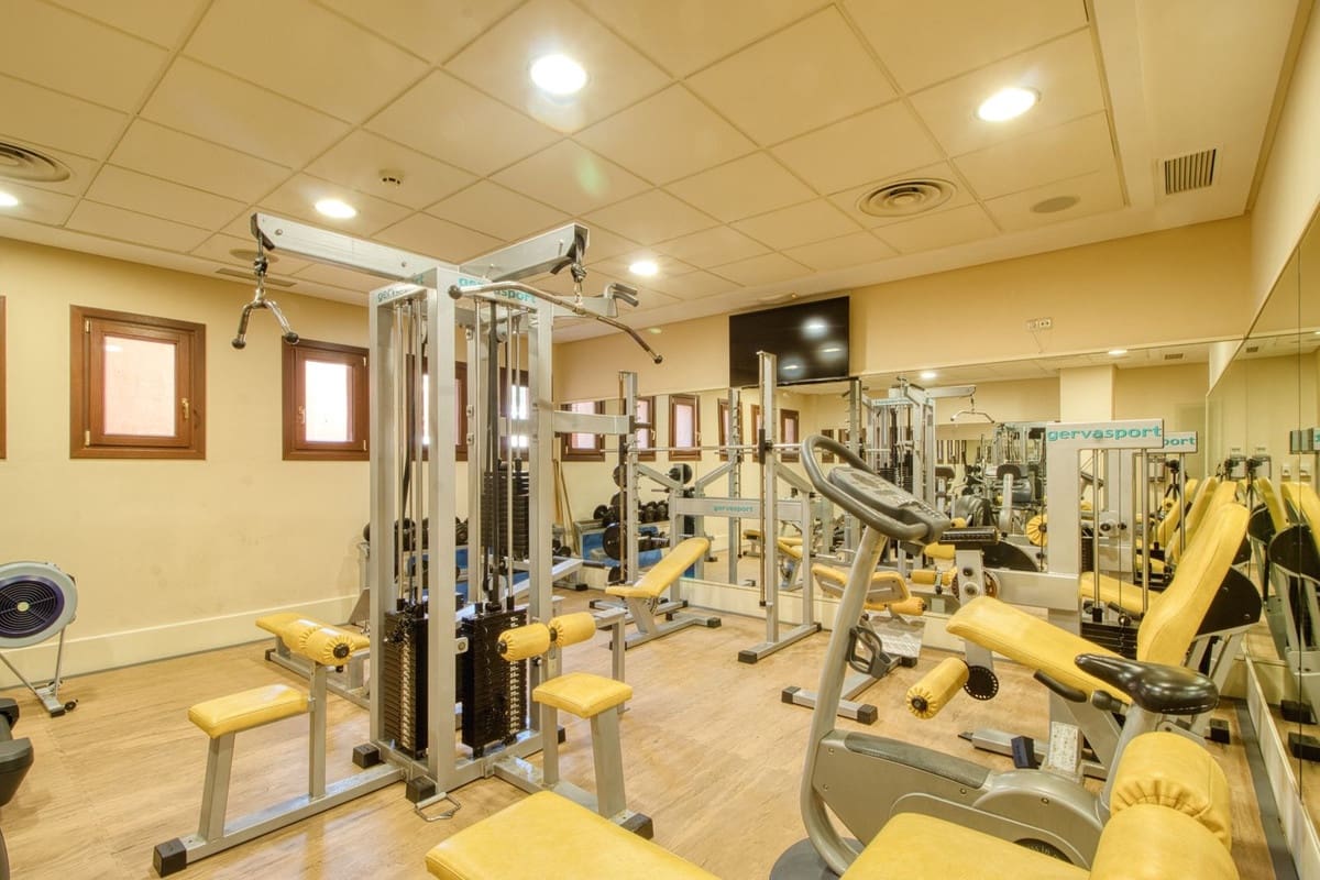 2 sovrum Lägenhet till salu i Estepona - 850 000 € (Ref: 9380619)