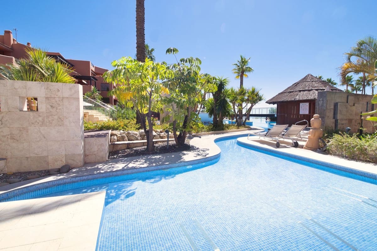 2 sovrum Lägenhet till salu i Estepona - 850 000 € (Ref: 9380619)