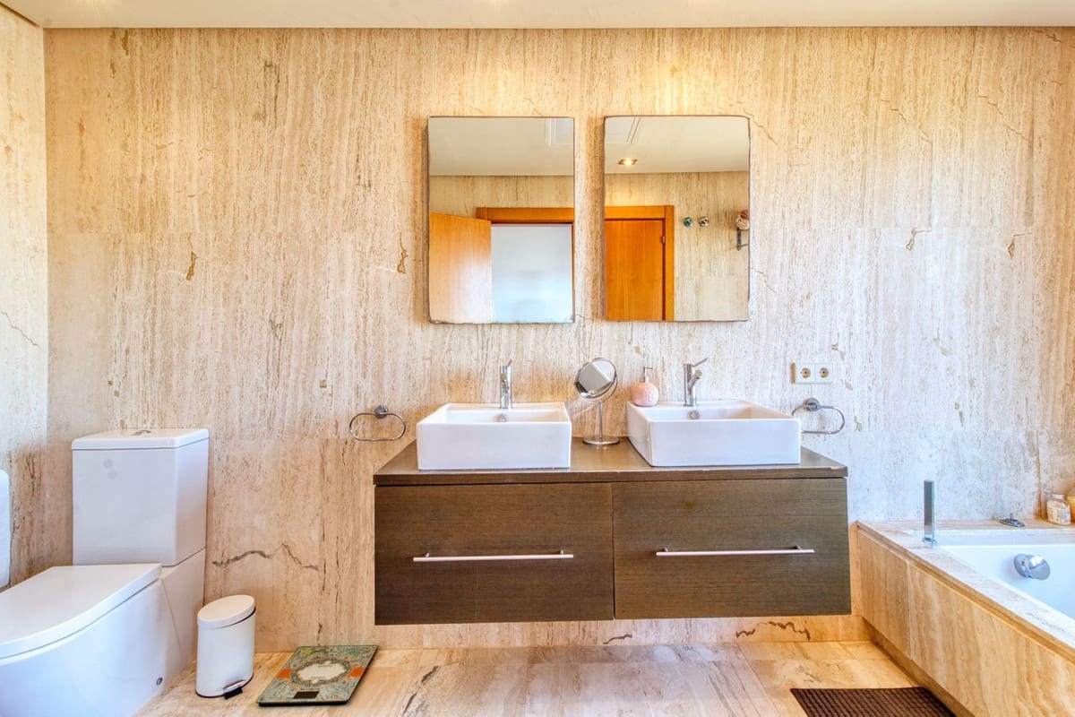 3 bedroom Townhouse for sale in Manilva - € 415,000 (Ref: 9380620)