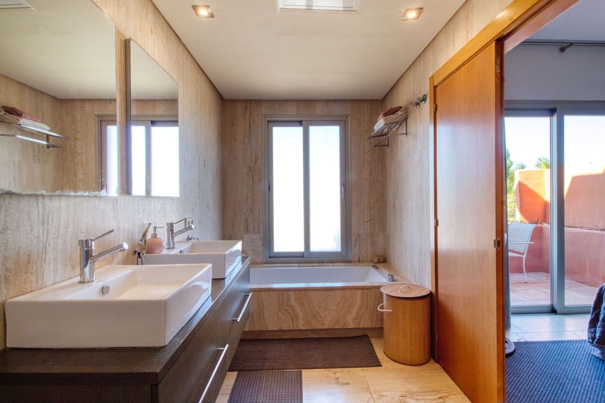 3 bedroom Townhouse for sale in Manilva - € 415,000 (Ref: 9380620)