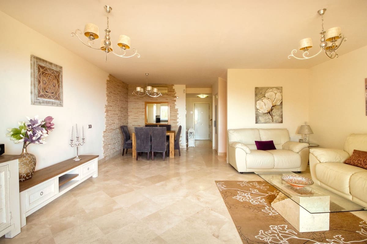 4 sovrum Hus till salu i Manilva - 545 000 € (Ref: 9380621)