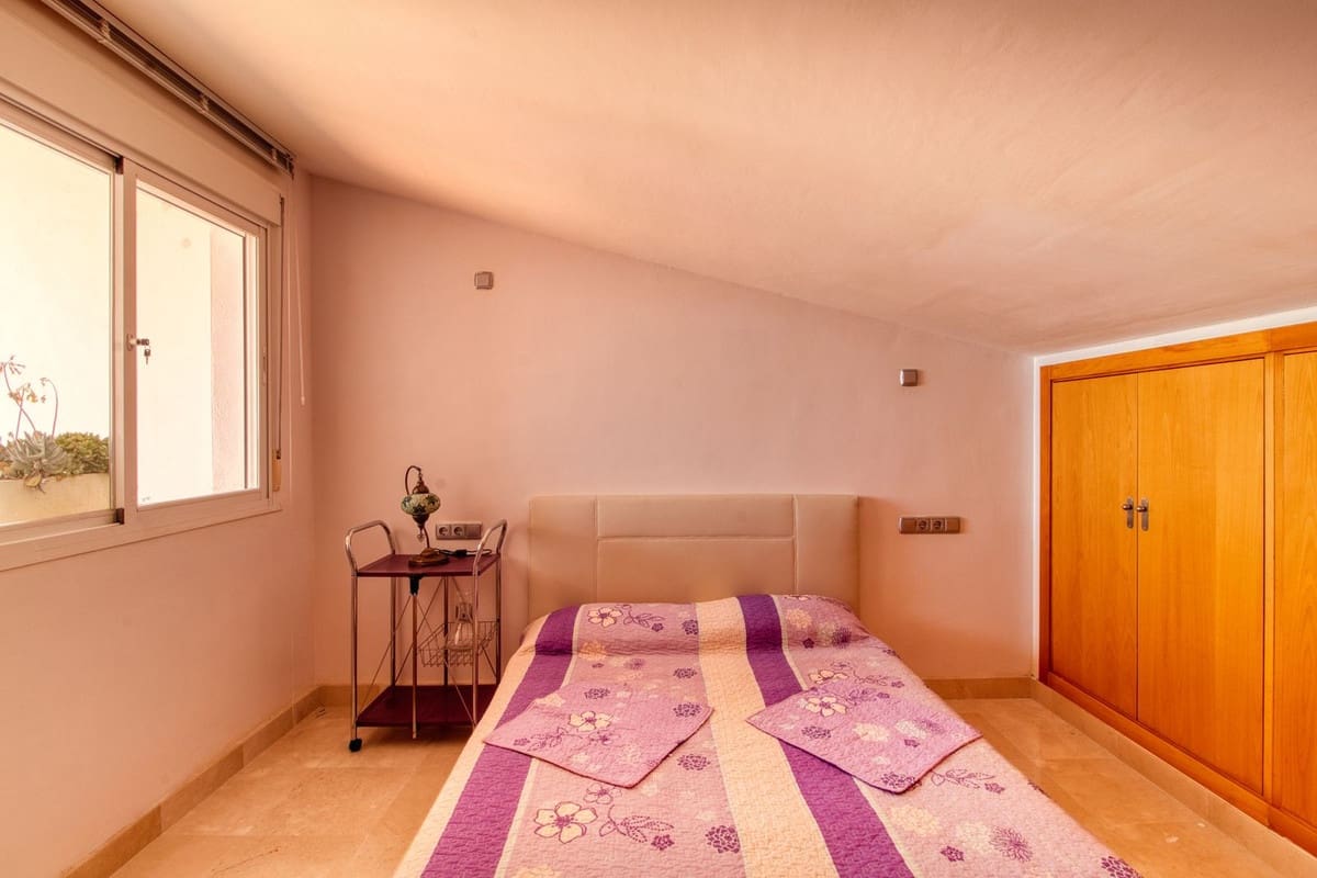 4 sovrum Hus till salu i Manilva - 545 000 € (Ref: 9380621)