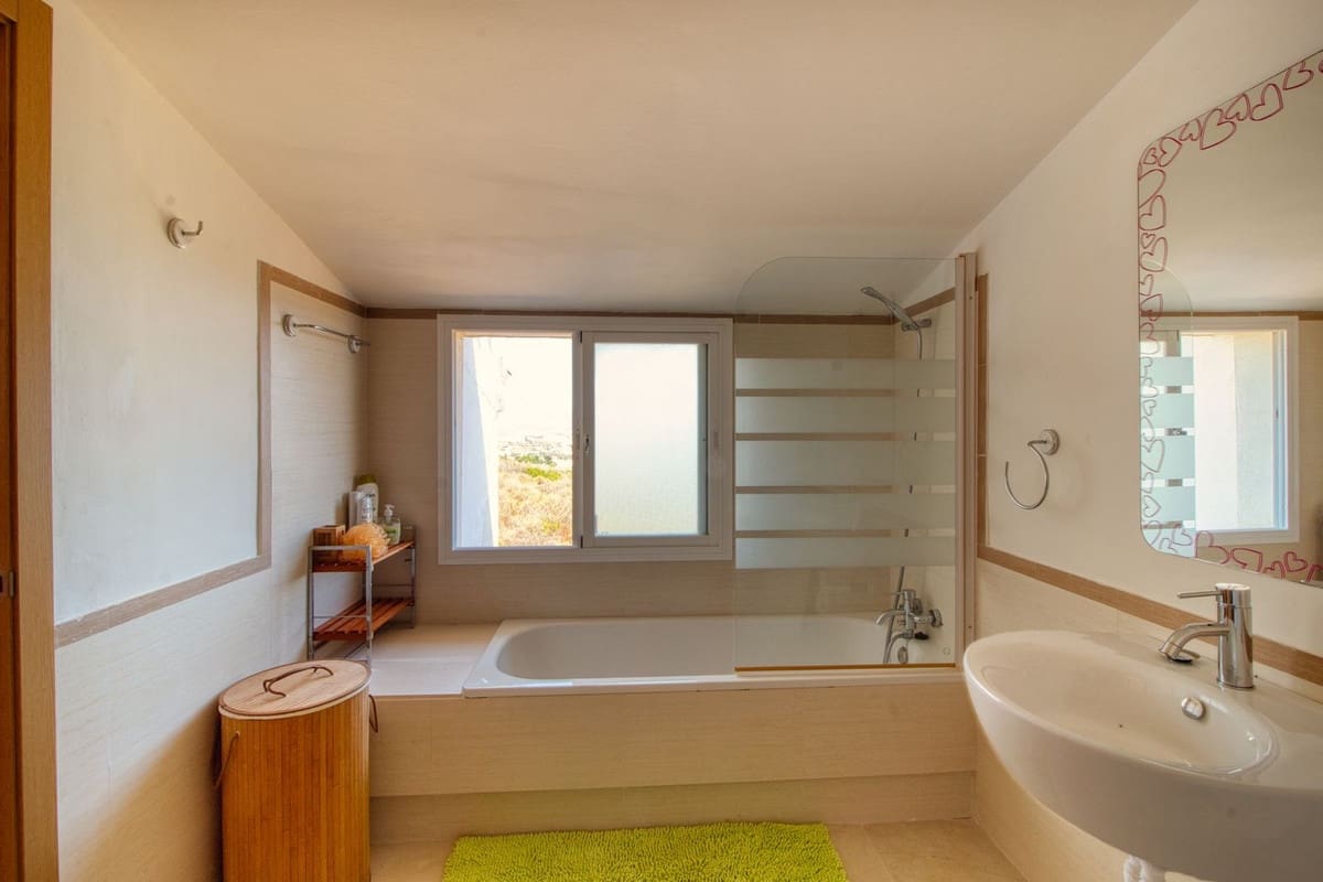 4 sovrum Hus till salu i Manilva - 545 000 € (Ref: 9380621)