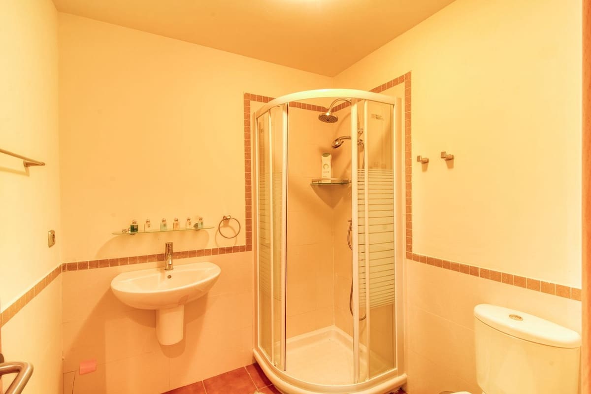 4 sovrum Hus till salu i Manilva - 545 000 € (Ref: 9380621)