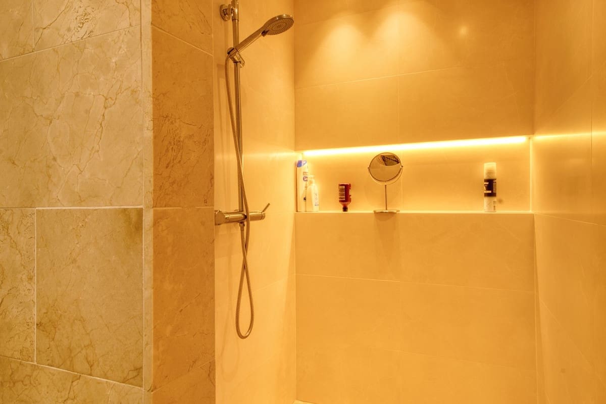 Apartamento de 2 habitaciones en Manilva en venta - 390.000 € (Ref: 9380622)