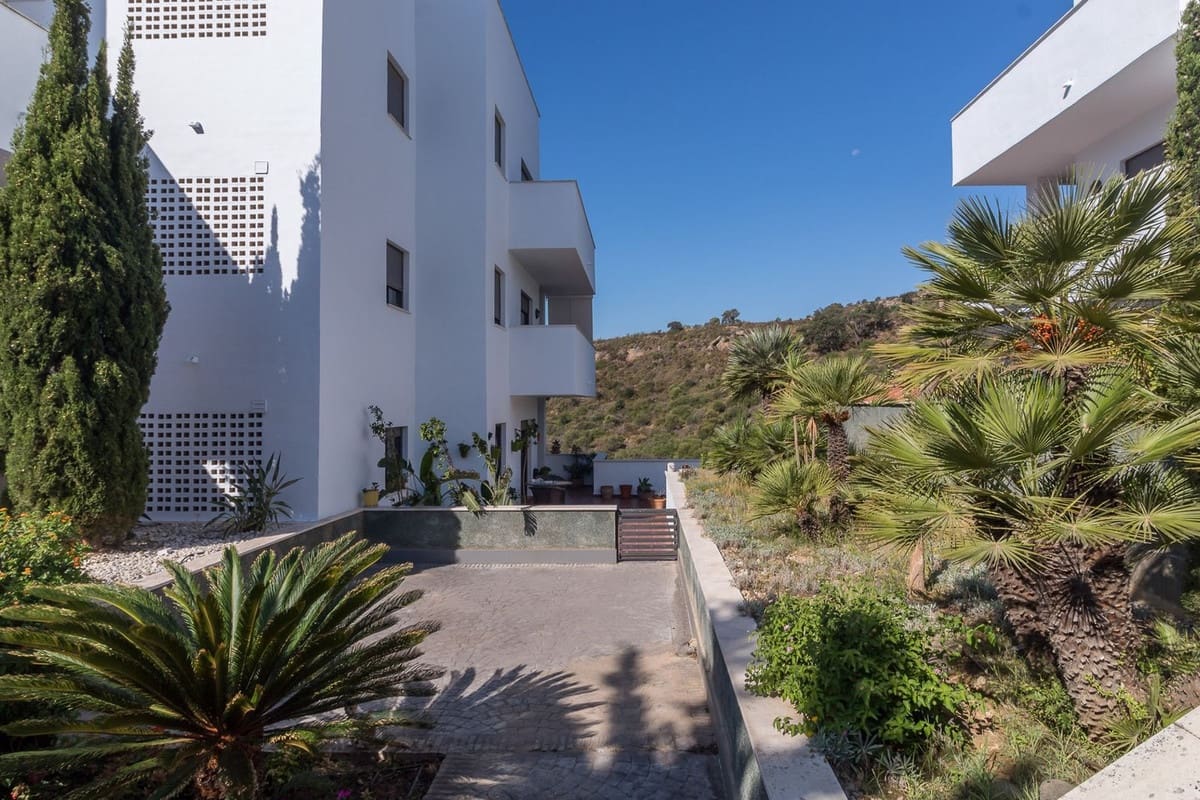 Apartamento de 2 habitaciones en Manilva en venta - 390.000 € (Ref: 9380622)