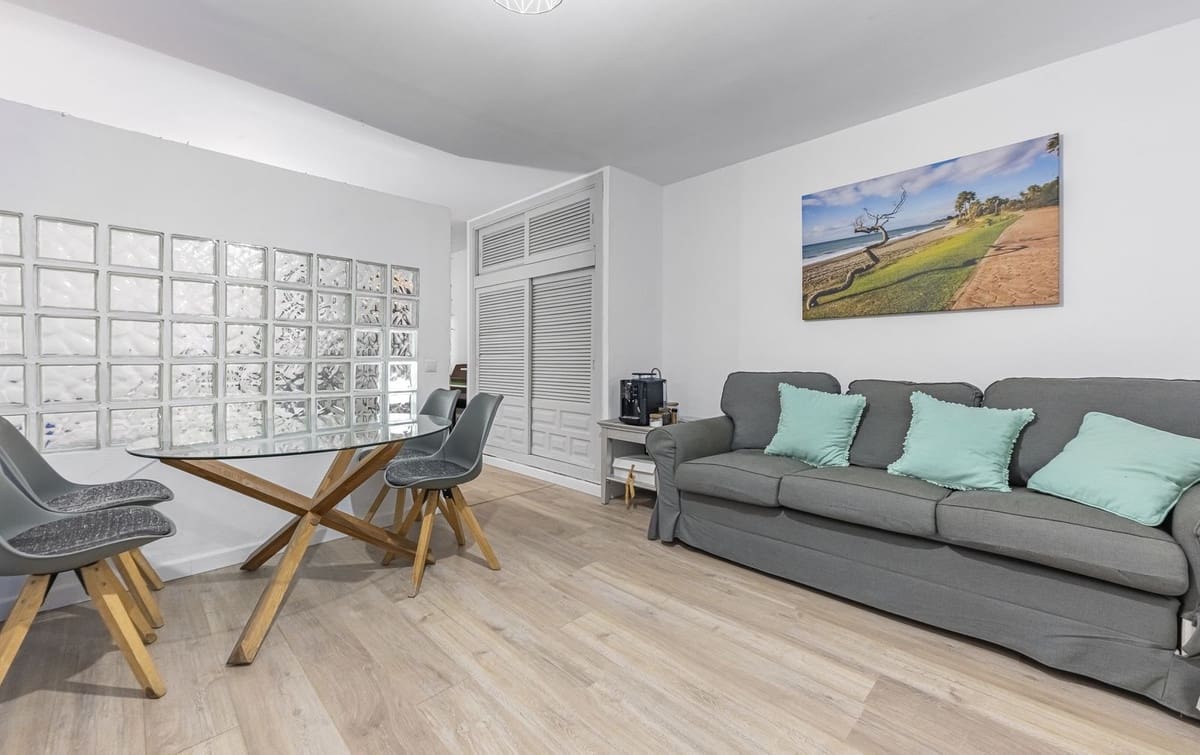 1 bedroom Studio for sale in Estepona - € 210,000 (Ref: 9380627)