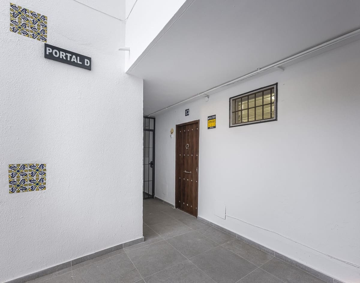 1 bedroom Studio for sale in Estepona - € 210,000 (Ref: 9380627)