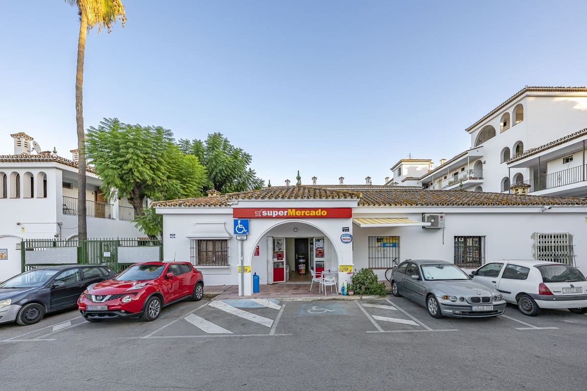 1 bedroom Studio for sale in Estepona - € 210,000 (Ref: 9380627)