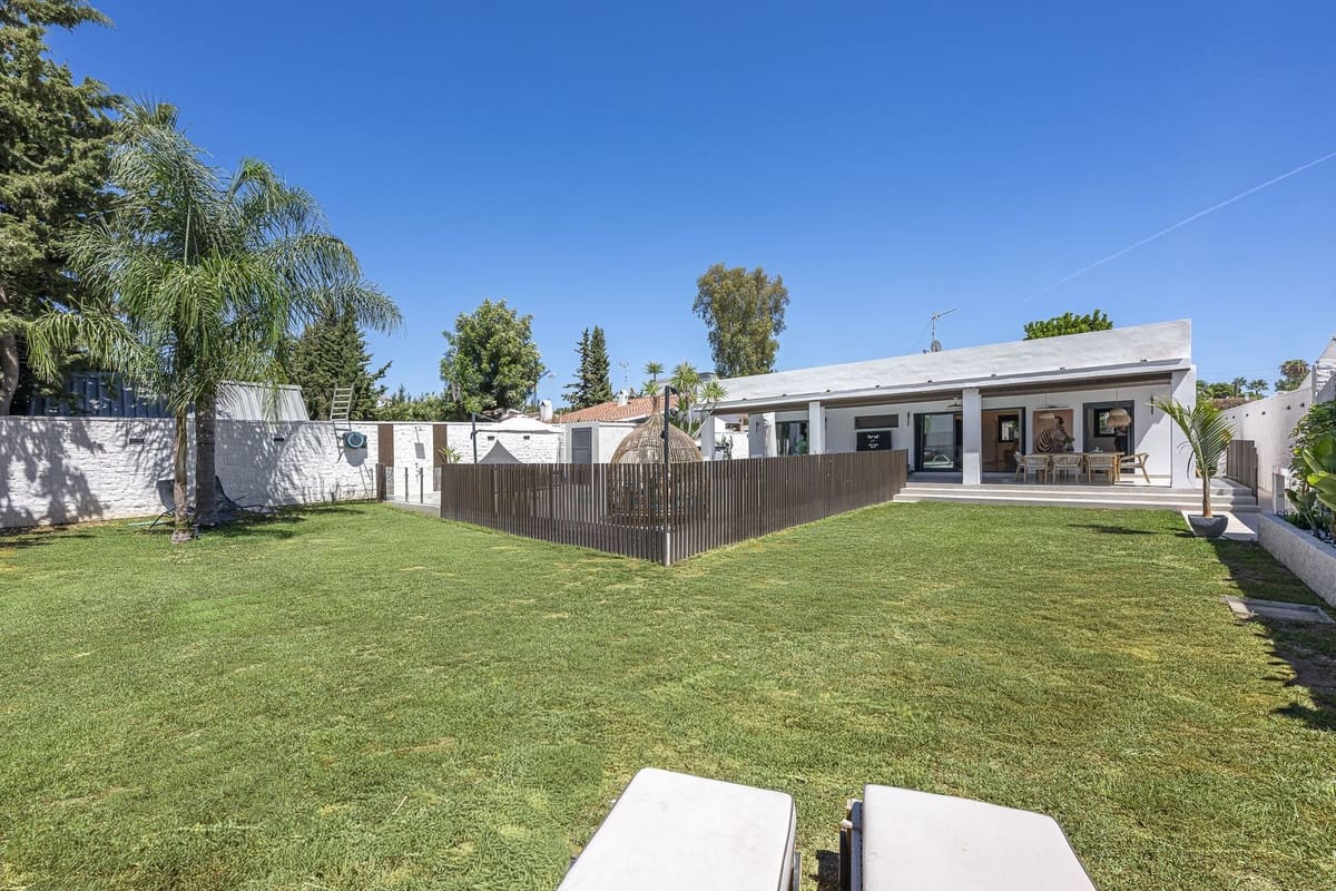 3 quarto Moradia para venda em Estepona - 1 800 000 € (Ref: 9380630)