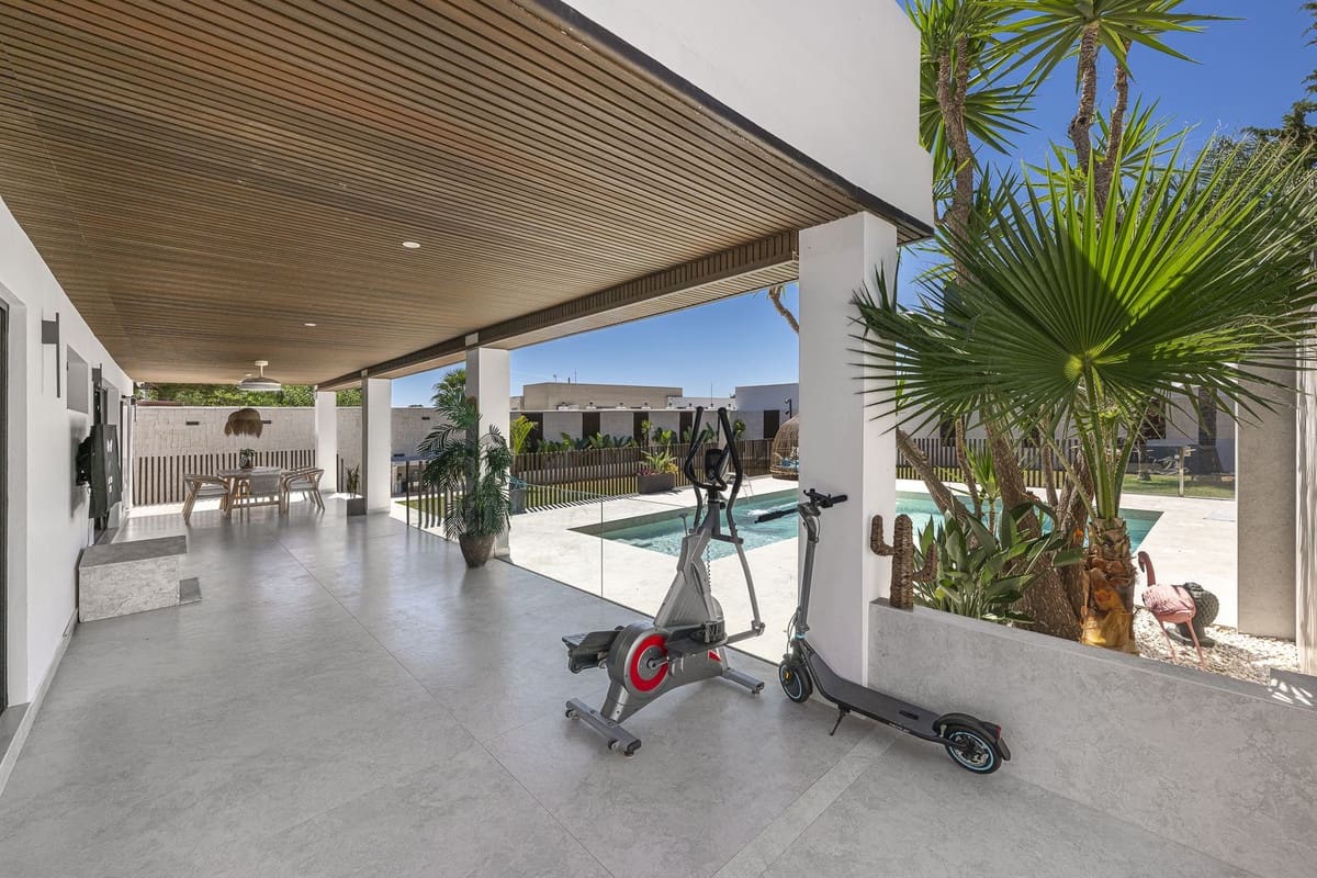 3 quarto Moradia para venda em Estepona - 1 800 000 € (Ref: 9380630)