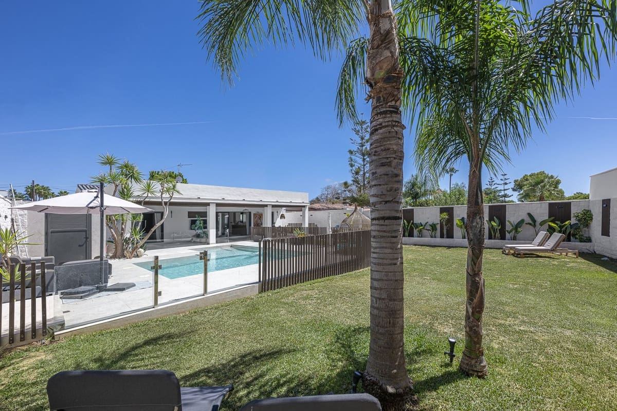 3 quarto Moradia para venda em Estepona - 1 800 000 € (Ref: 9380630)