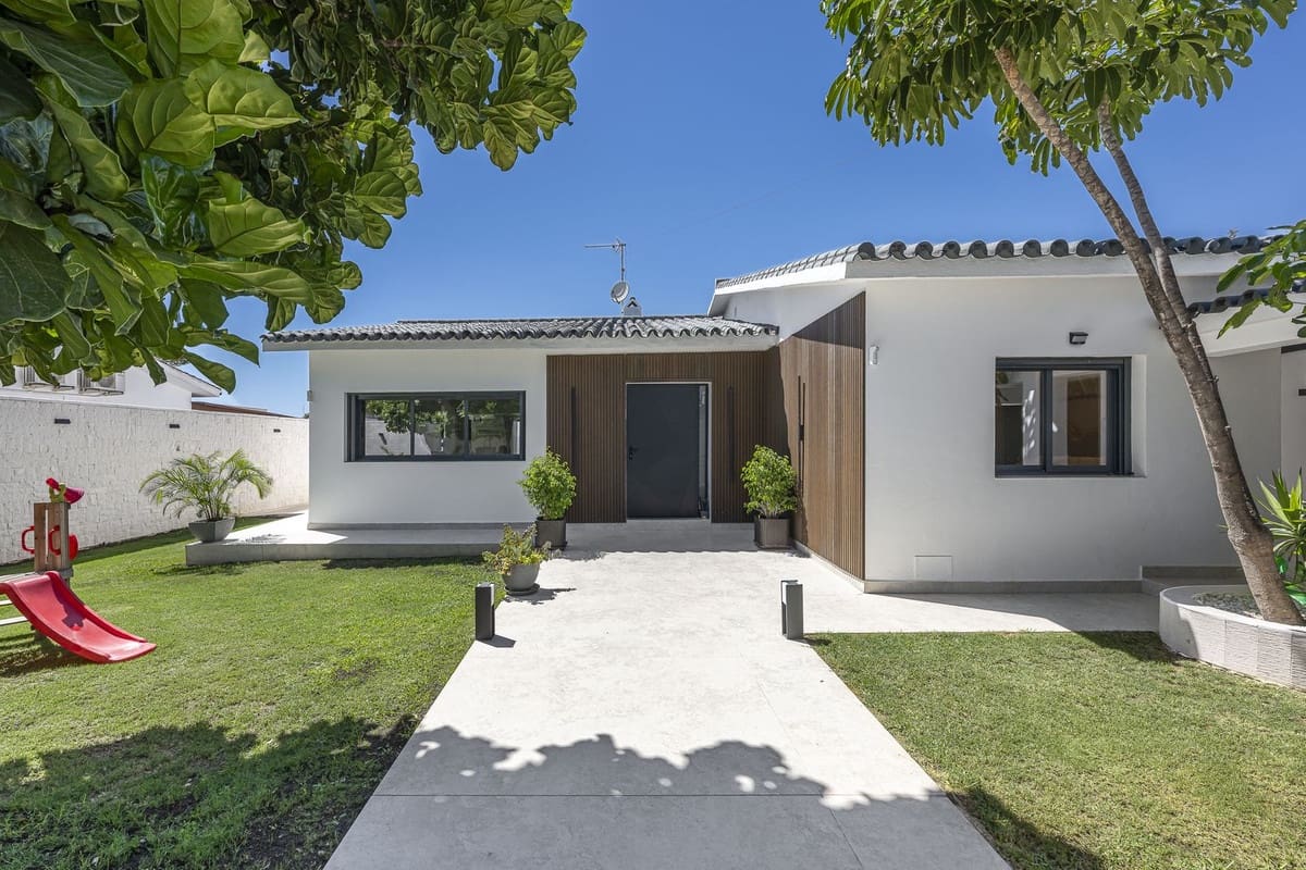 3 soverom Villa til salgs i Estepona - € 1 690 000 (Ref: 9380630)