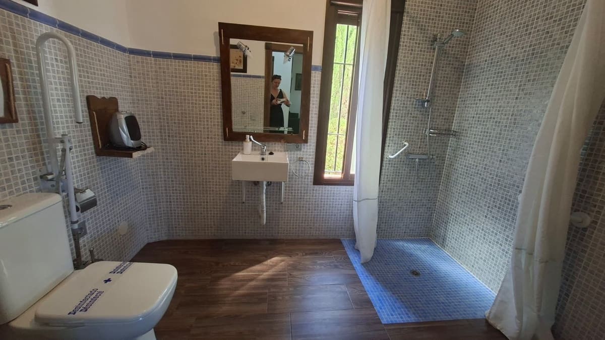 6 soveværelse Villa til salg i Arriate - € 380.000 (Ref: 9380631)