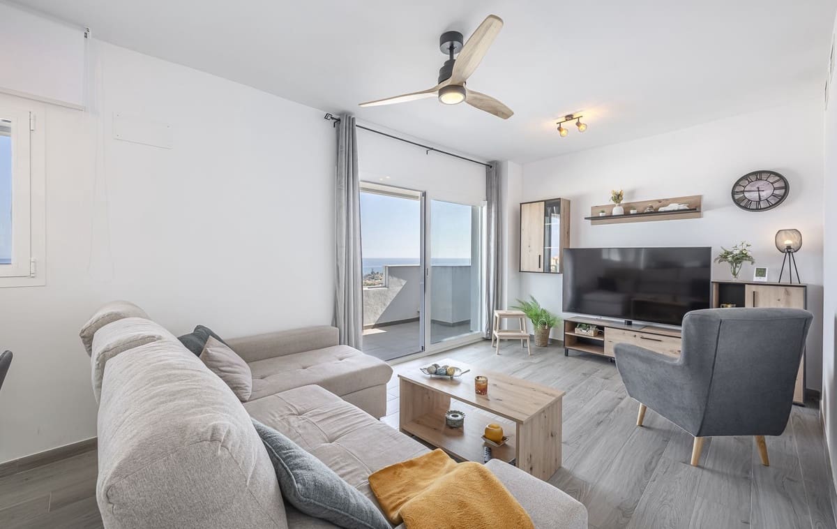 Apartamento de 3 habitaciones en Rincón de la Victoria en venta - 474.000 € (Ref: 9380633)