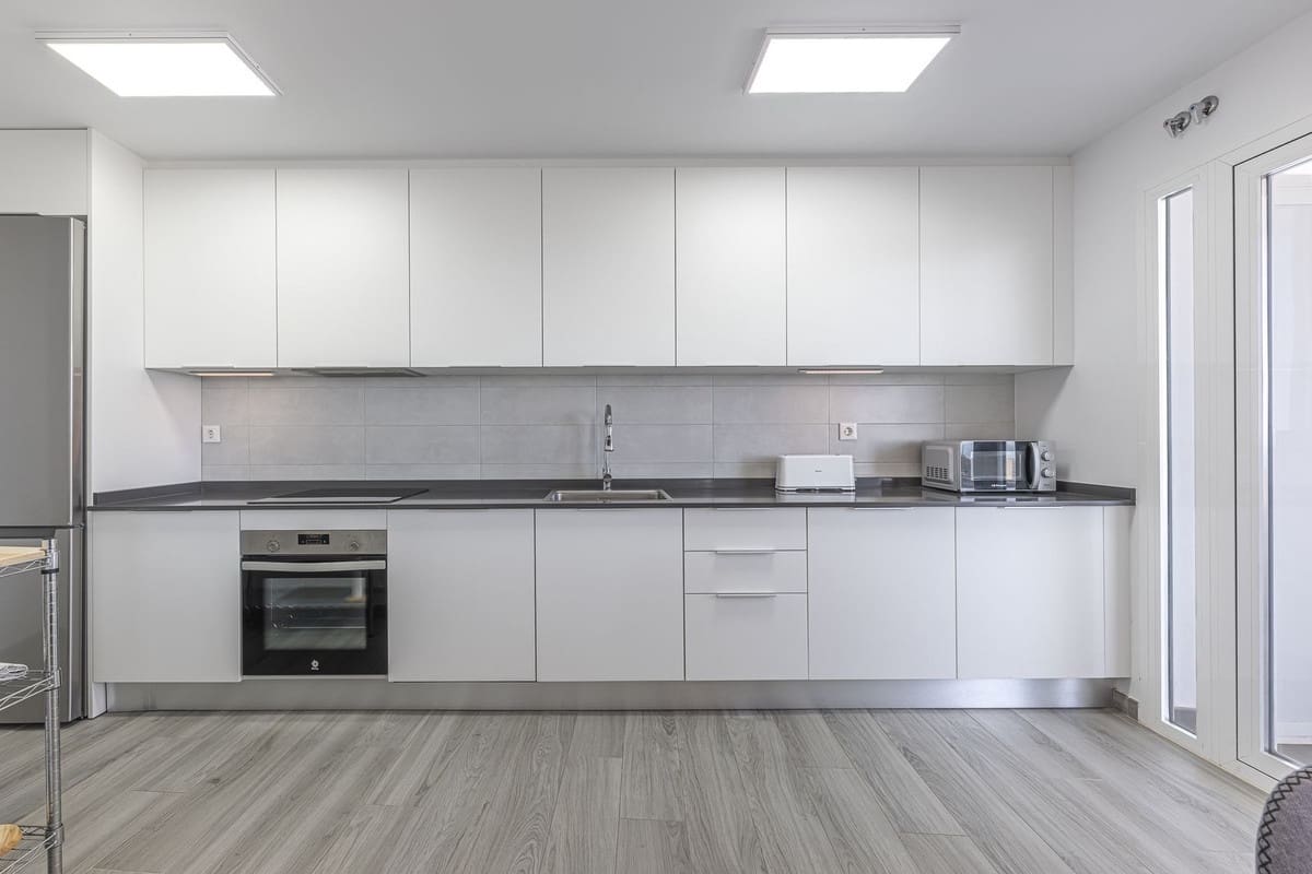 Apartamento de 3 habitaciones en Rincón de la Victoria en venta - 474.000 € (Ref: 9380633)